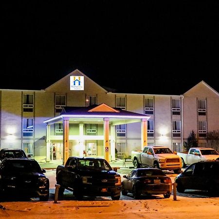 Homestay Express Airdrie Exterior foto